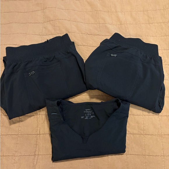 Cherokee Other - Cherokee Infinity Black Top